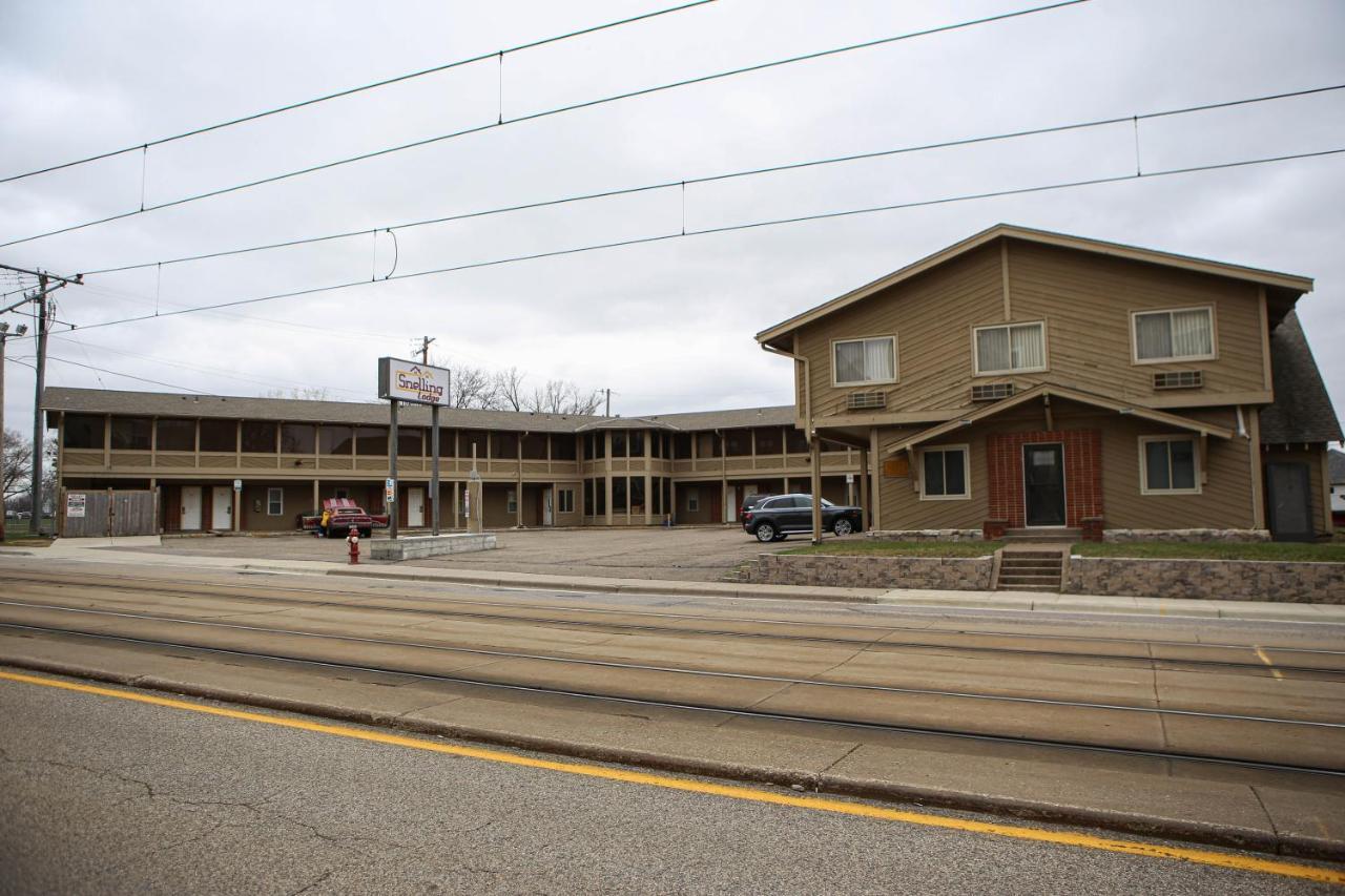 Mendota Snelling Motor Inn المظهر الخارجي الصورة