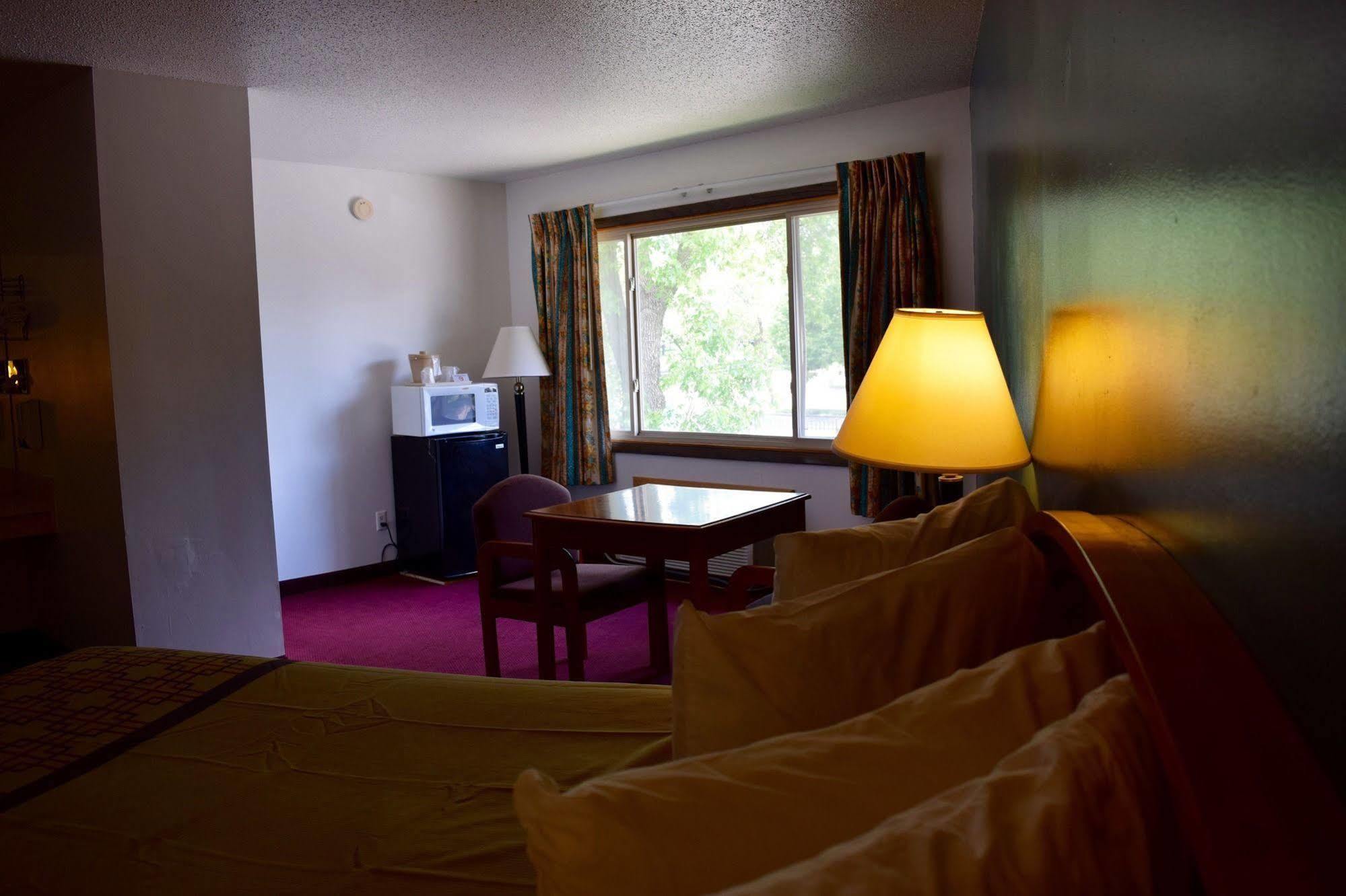Mendota Snelling Motor Inn المظهر الخارجي الصورة